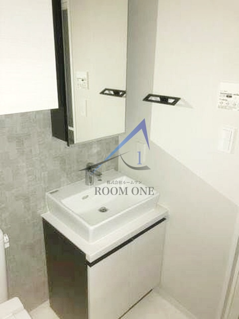 Ｌｅ’ａ横濱アヴニールの洗面所|独立洗面台です。