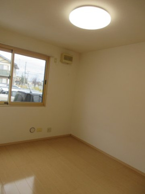 【洋室】 | リビングタウン弘前C | 洋室6帖