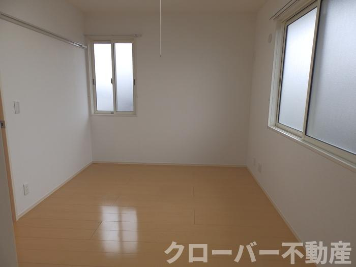 アスクール B棟の洋室|北洋室6帖