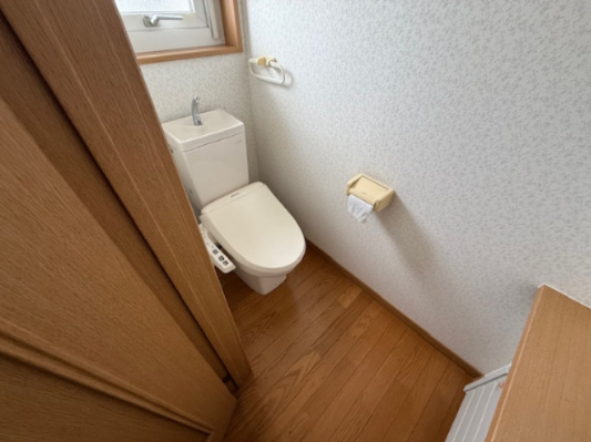 篠木黒畑中古戸建のトイレ|2階