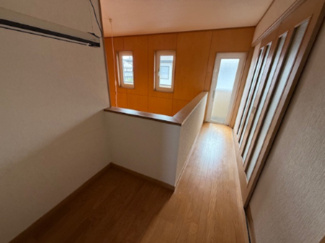 【その他共用部分】 | 篠木黒畑中古戸建 | 2階　作業スペース