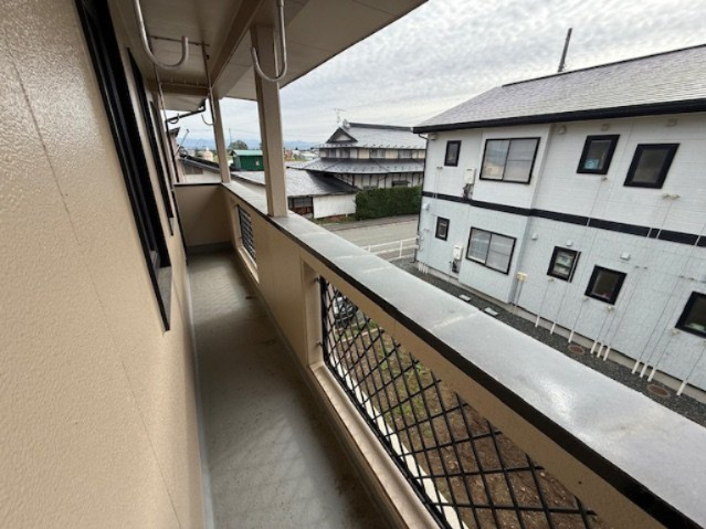 篠木黒畑中古戸建のバルコニー