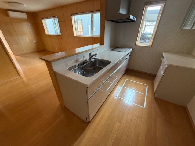 篠木黒畑中古戸建のキッチン|１階　増設部分
