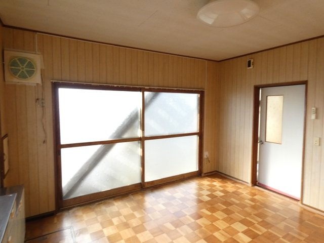 第一浅里ハイツの居間・リビング