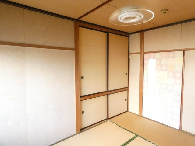 第一浅里ハイツの和室