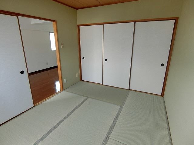 サンパレス甲子園の和室