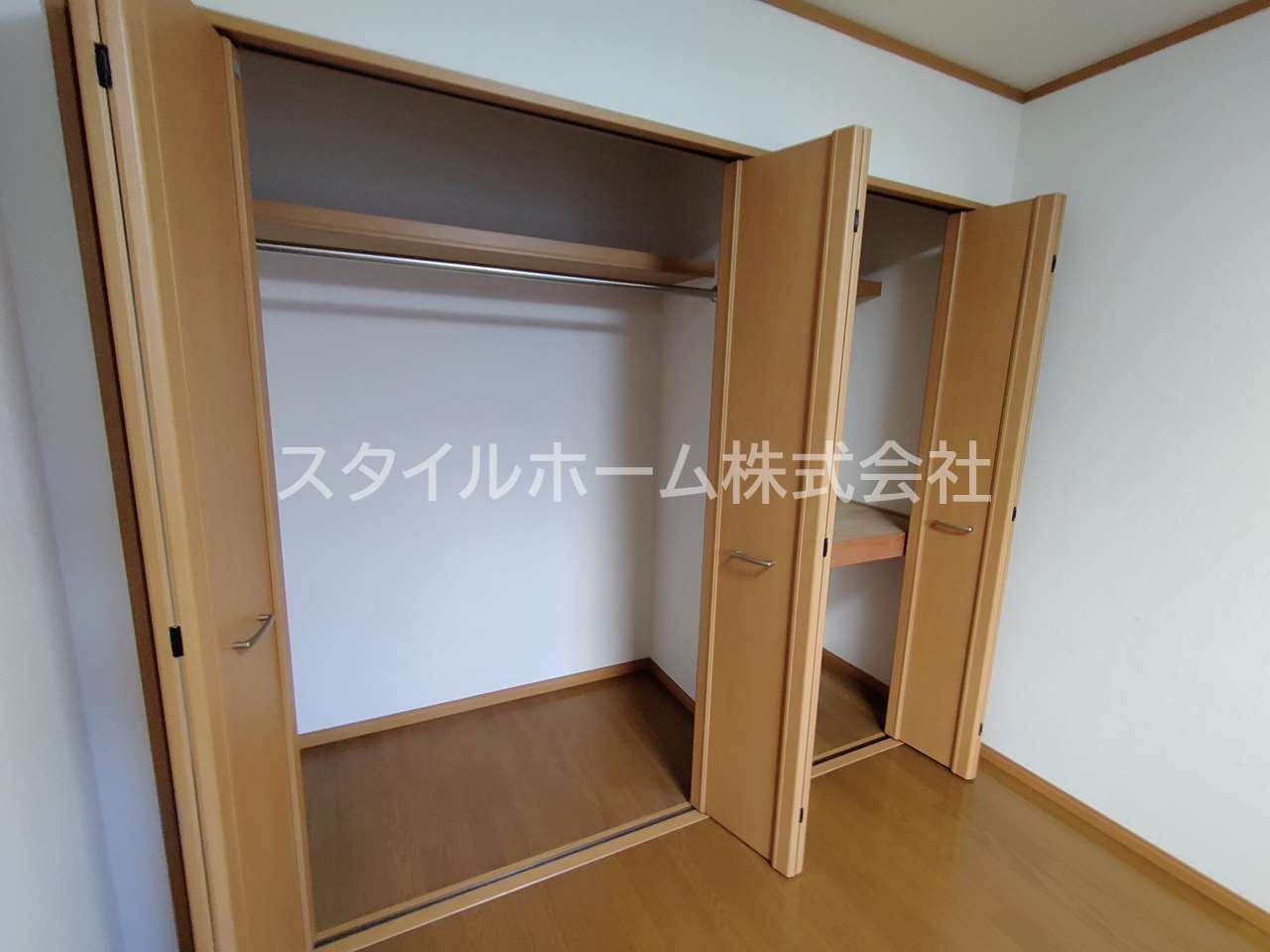 ベルバランセ鷹の収納|別部屋写真です。