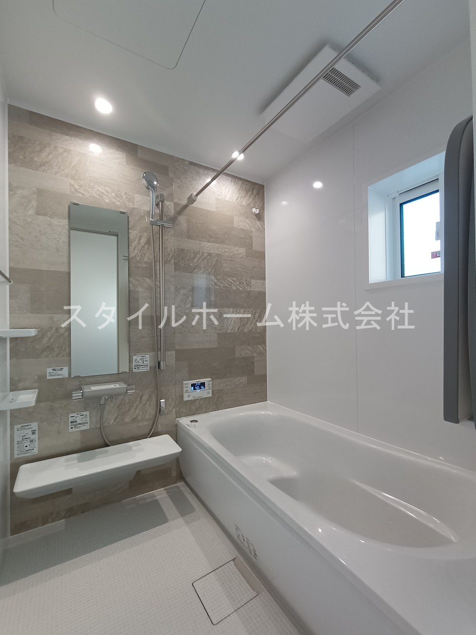 IORI　Ⅵ棟の浴室