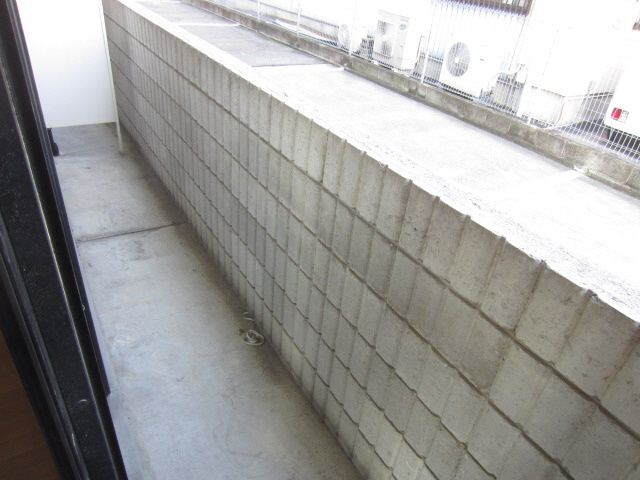 【バルコニー】