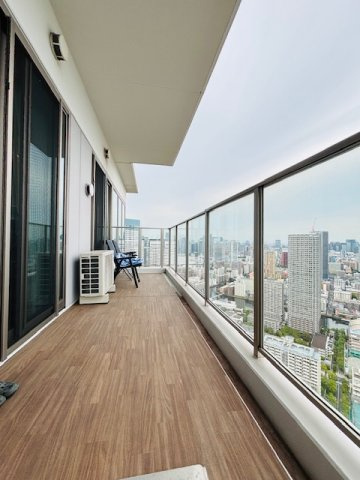 【バルコニー】