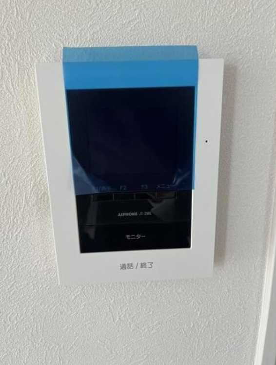 ルシェロ　ウォークインクローゼット　築浅　角部屋のセキュリティ|相手の顔が見れて安心☆TVドアホン☆
