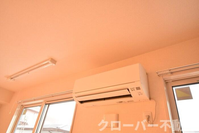 アルフォートの内装|エアコン（ＬＤＫ）