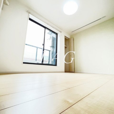 【居間・リビング】 | メルディア西府 | 洋室のお部屋です。