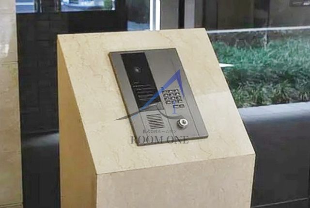 ルーブル新橋のセキュリティ|オートロックです。