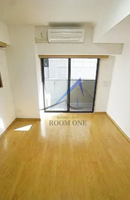 ルーブル新橋の居間・リビング|洋室のお部屋です。