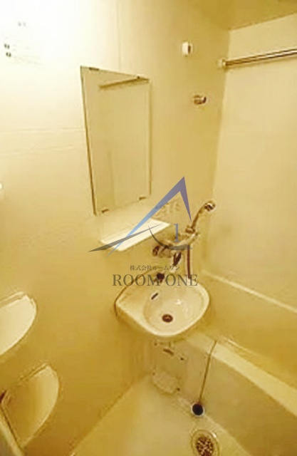 ルーブル新橋の浴室|お風呂です。