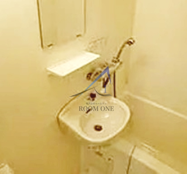 ルーブル新橋の洗面所|洗面台です。