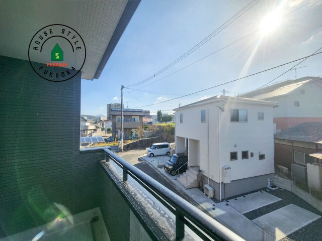 太宰府市朱雀2丁目第1-2棟（1号棟）の展望|窓から緑が見える物件も魅力的です。