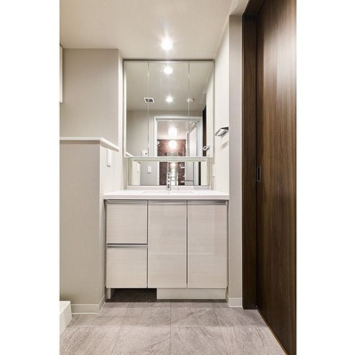 【独立洗面台】 | BPRレジデンス東日暮里 | 朝の支度にも助かる、独立の洗髪洗面化粧台