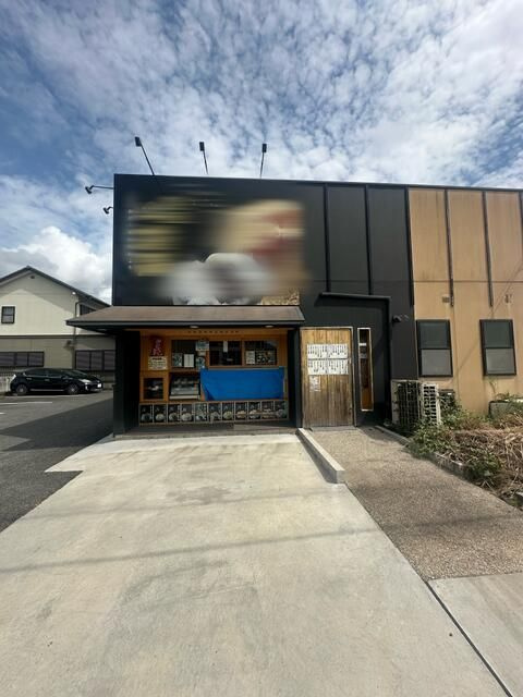 知多市寺本新町　貸店舗の外観