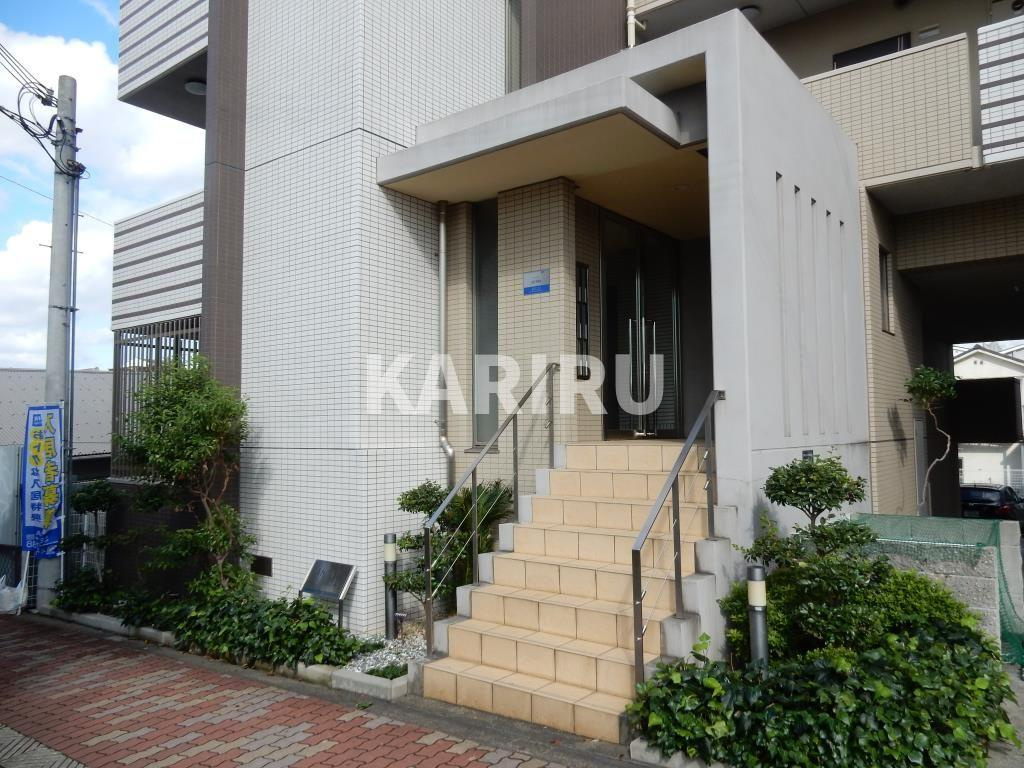 AH-BONⅡのエントランス