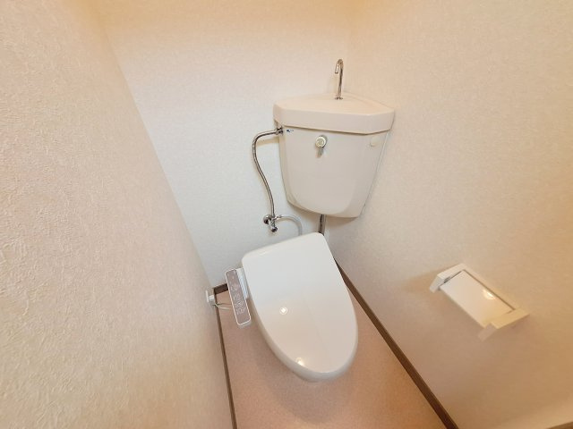 メゾンＮＡＫＡＯのトイレ|ウォシュレットございます！