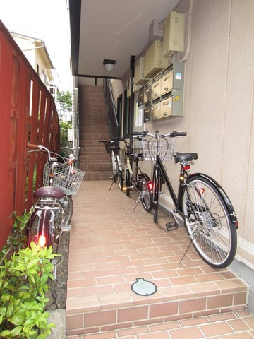 メゾンＮＡＫＡＯのエントランス