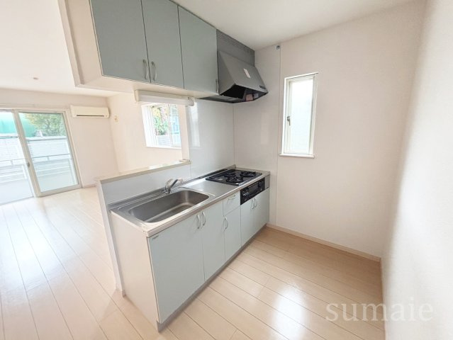 コートダジュールのキッチン|広々としたキッチンです。