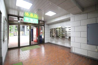 【エントランス】 | ロイヤル磯上