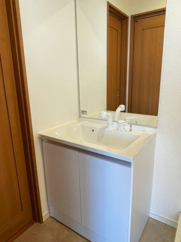 【独立洗面台】