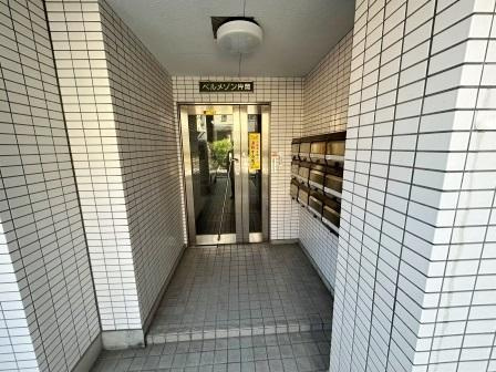 ベルメゾン片岡のエントランス