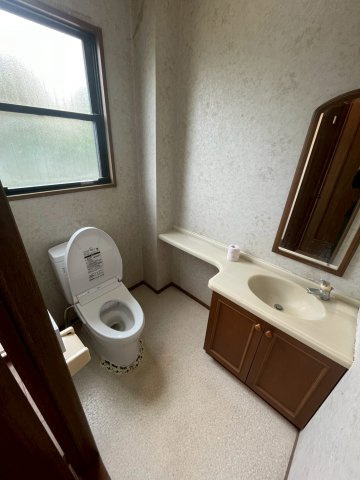 鳥山上町　中古戸建てのトイレ