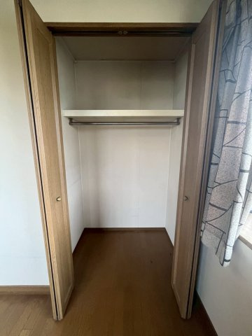 鳥山上町　中古戸建ての収納