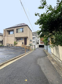 【前面道路含む現地写真】