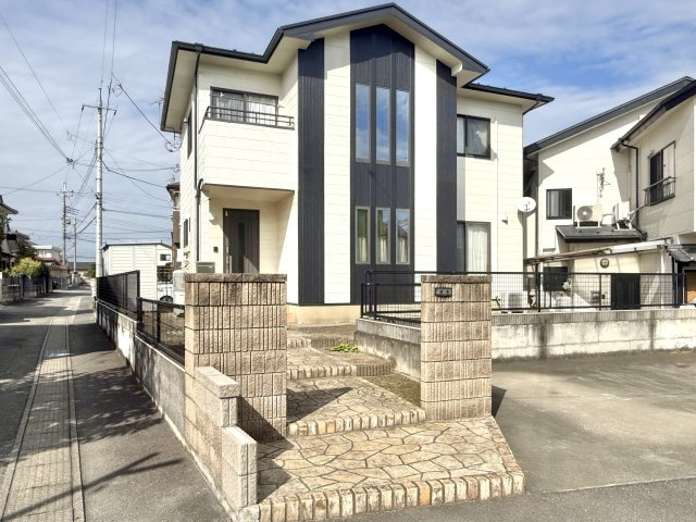 【中古戸建】高崎市井野町の外観|■外観｜お家探しは木ノ葉プランニングにお任せください♪ご希望のお家を、一緒にお探し致します♪