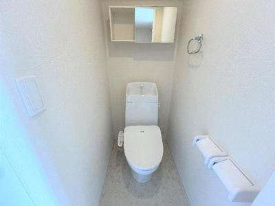 【トイレ】 | セレニティ宮野和 | シャワー付トイレ（イメージ）