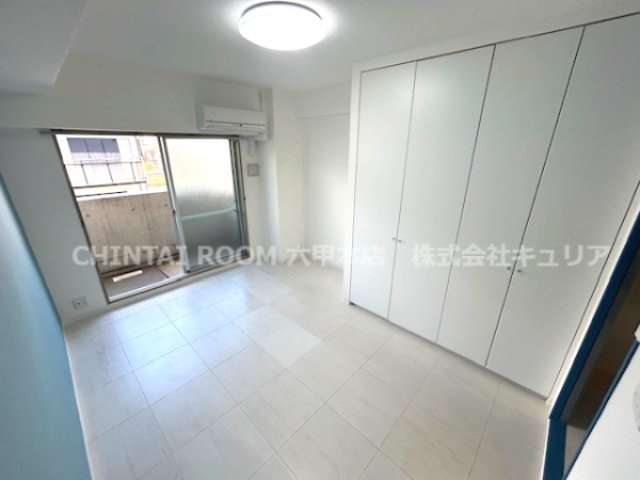 芦屋精道町アネックスの居間・リビング