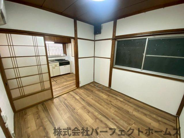 松丘町OC一戸建の洋室|コンパクトで使いやすい洋室です