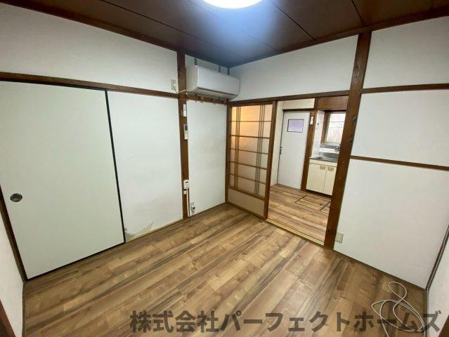 松丘町OC一戸建の洋室|明るい洋室です