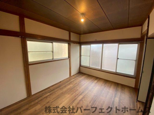 松丘町OC一戸建の洋室|広々とした洋室です