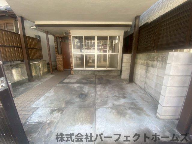 松丘町OC一戸建の駐車場|駐車場の用意があります