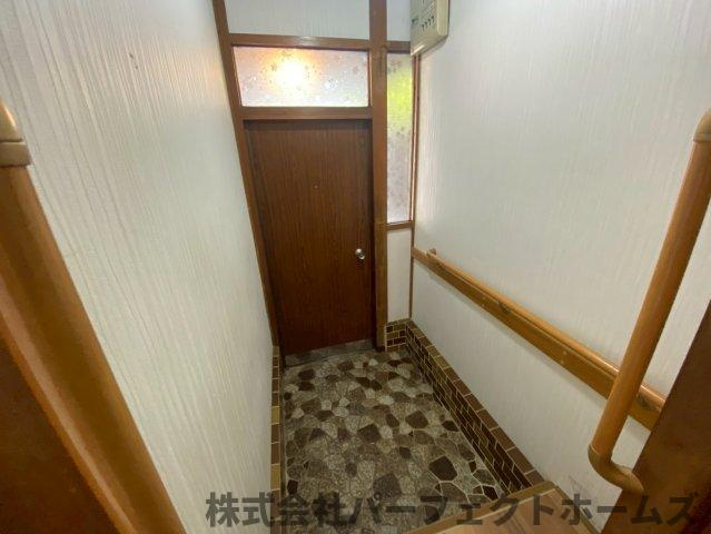 松丘町OC一戸建の玄関|シンプルで使いやすい玄関です