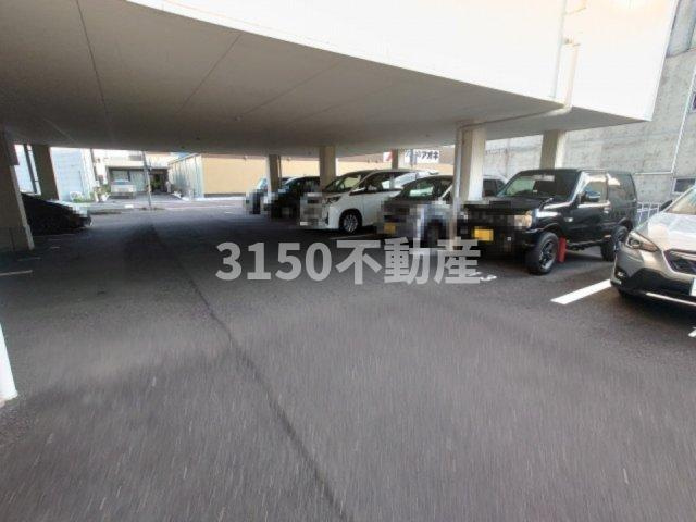 CENTRAL　TIMEの駐車場
