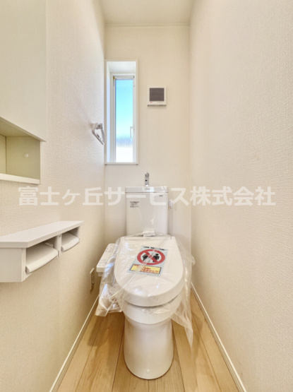 【トイレ】 | 富士宮市淀師 12期 新築一戸建て 1号棟 | 2Fのトイレです