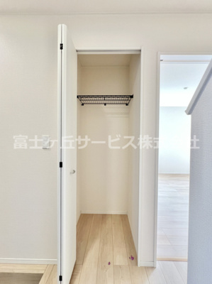 【収納】 | 富士宮市淀師 12期 新築一戸建て 1号棟 | たっぷりとした収納スペースです