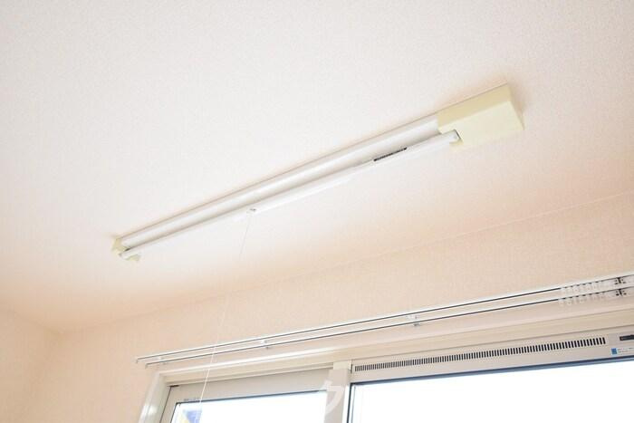 エスポワール津森 B棟の収納|室内物干し金物