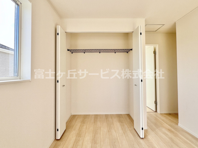 【収納】 | 富士宮市淀師 12期 新築一戸建て 2号棟 | 寝室の収納です