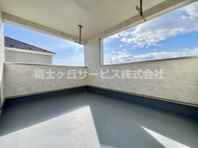【バルコニー】 | 富士宮市淀師 12期 新築一戸建て 2号棟 | 陽当たり良好なバルコニーです
