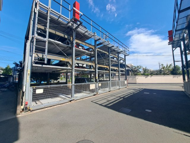 グランコート伏屋Ⅱの駐車場
