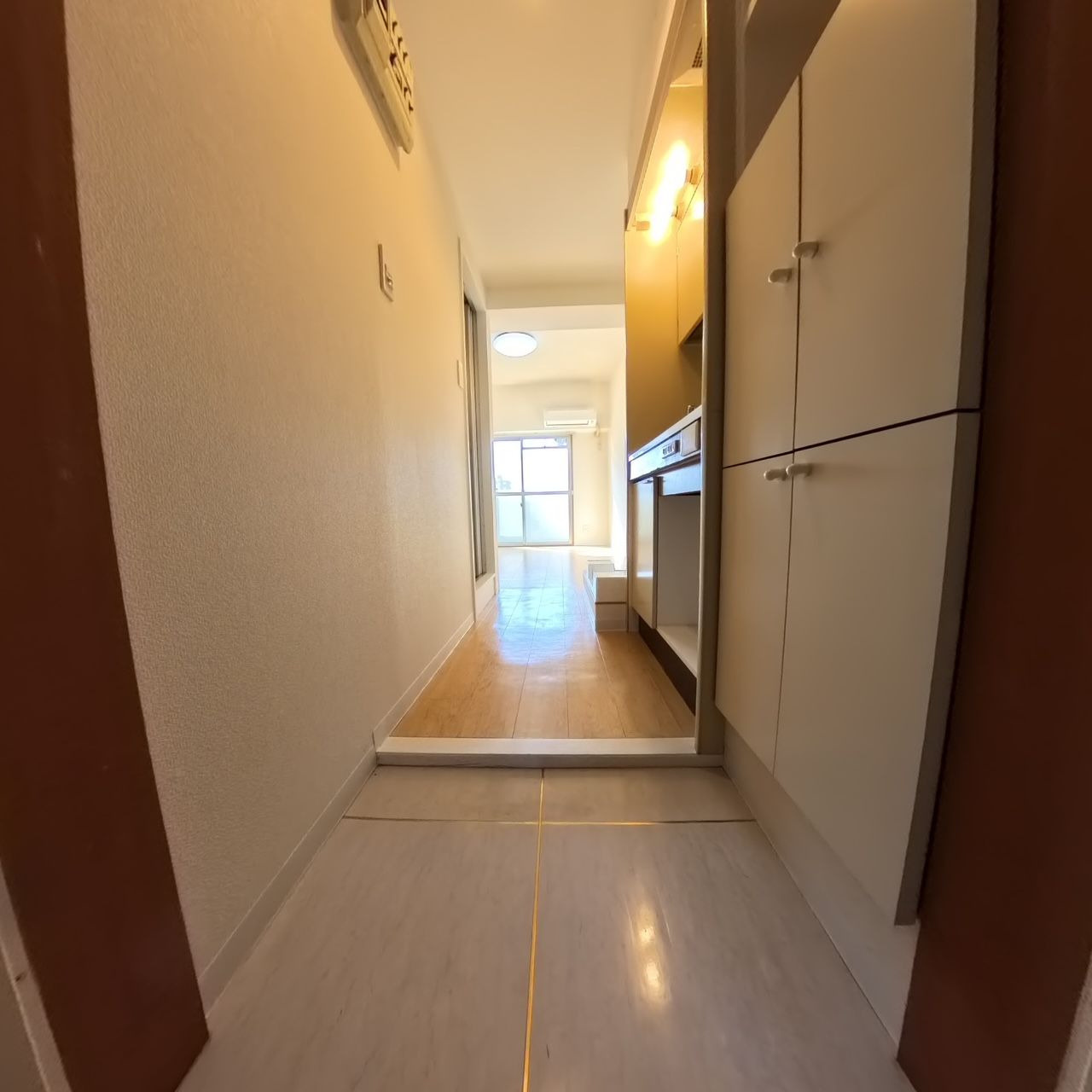 テングッド昭代のロビー